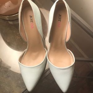 Pastel green Just Fab high heels. Size 9